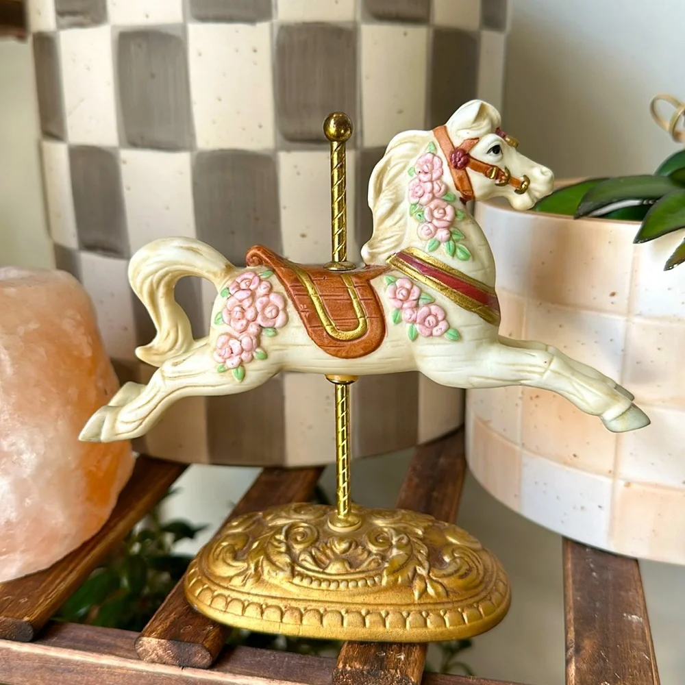 🎠 Vintage Homco Ceramic Carousel Horse – Porcelain & Metal